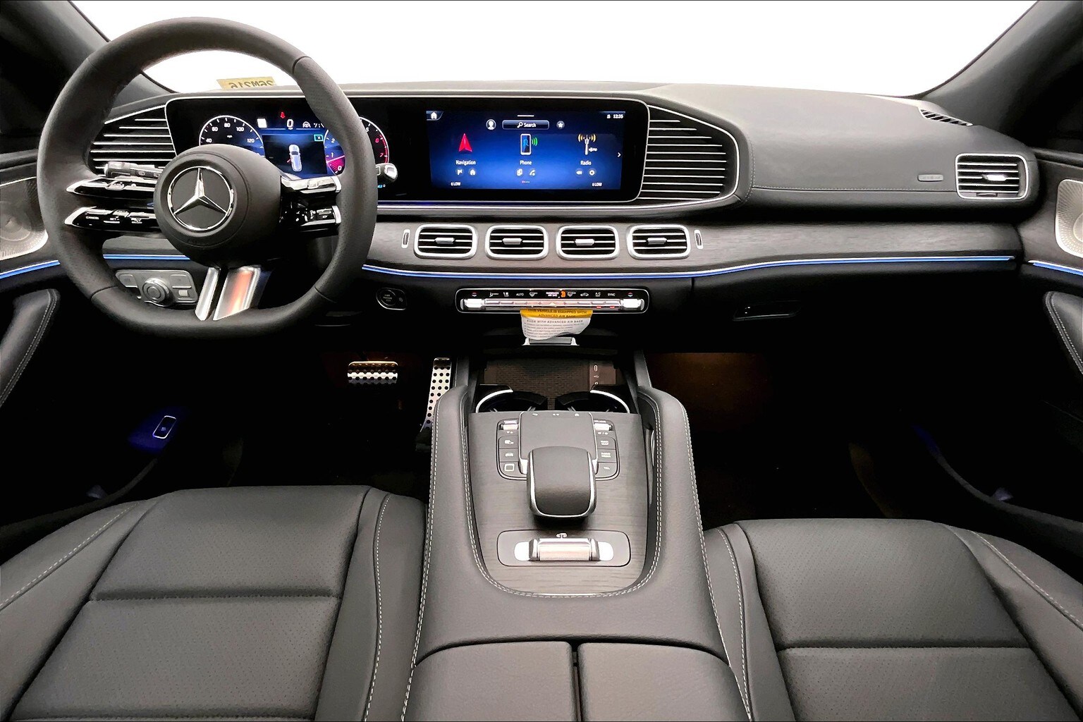 2026 Mercedes Benz GLS 450 4MATIC photo 3