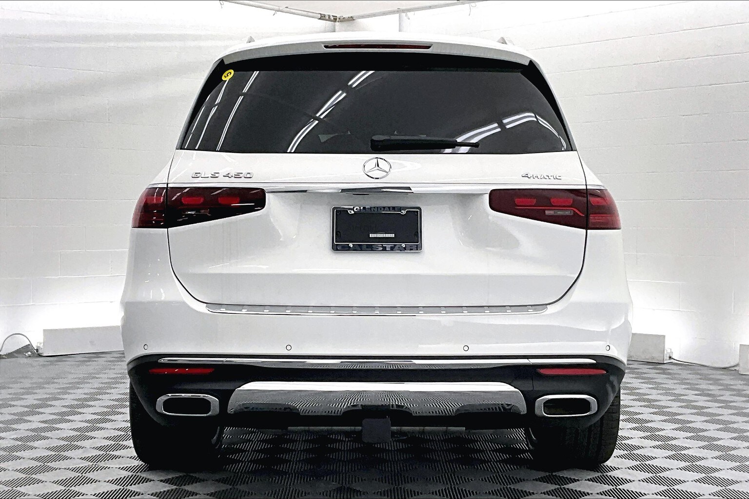2025 Mercedes Benz GLS 450 4MATIC photo 3