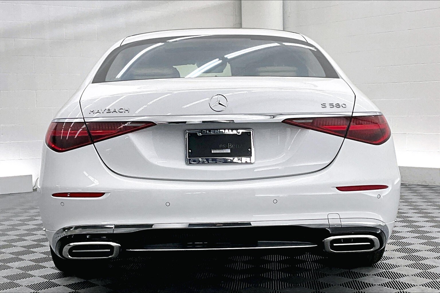 2025 Mercedes Benz S Maybach 580 photo 3