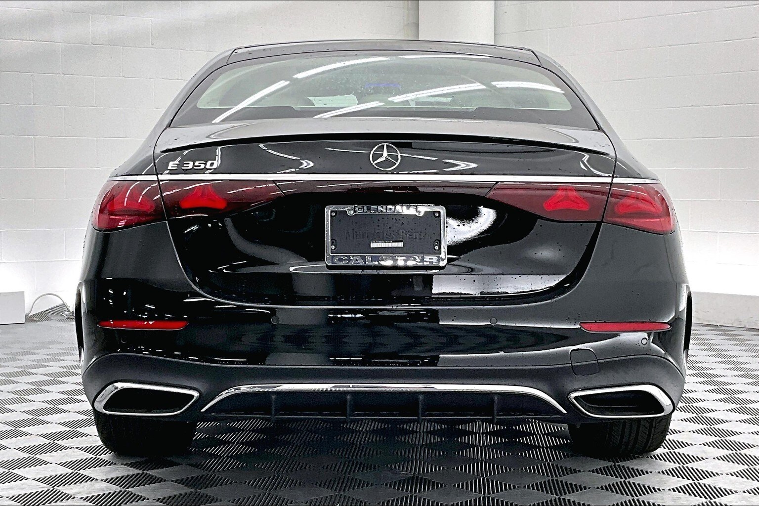 2025 Mercedes Benz E 350 photo 3