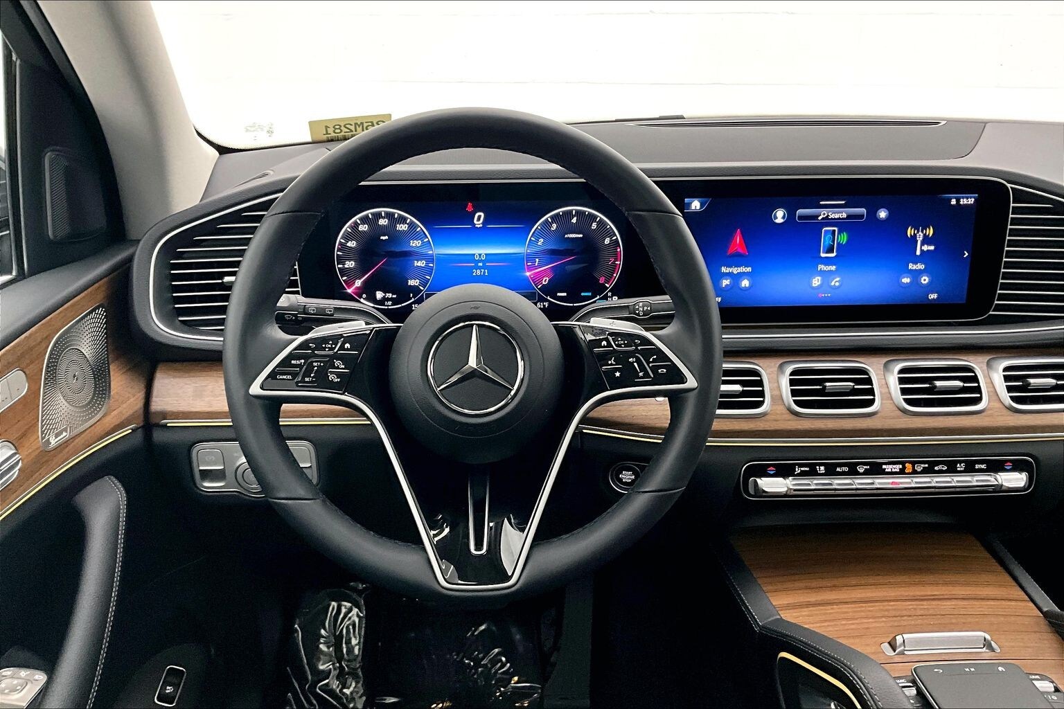 2025 Mercedes Benz GLE 350 4MATIC photo 4