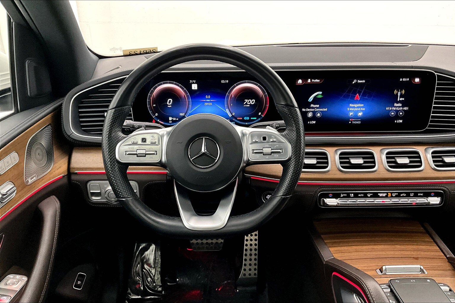 2023 Mercedes Benz GLS 450 4MATIC photo 2