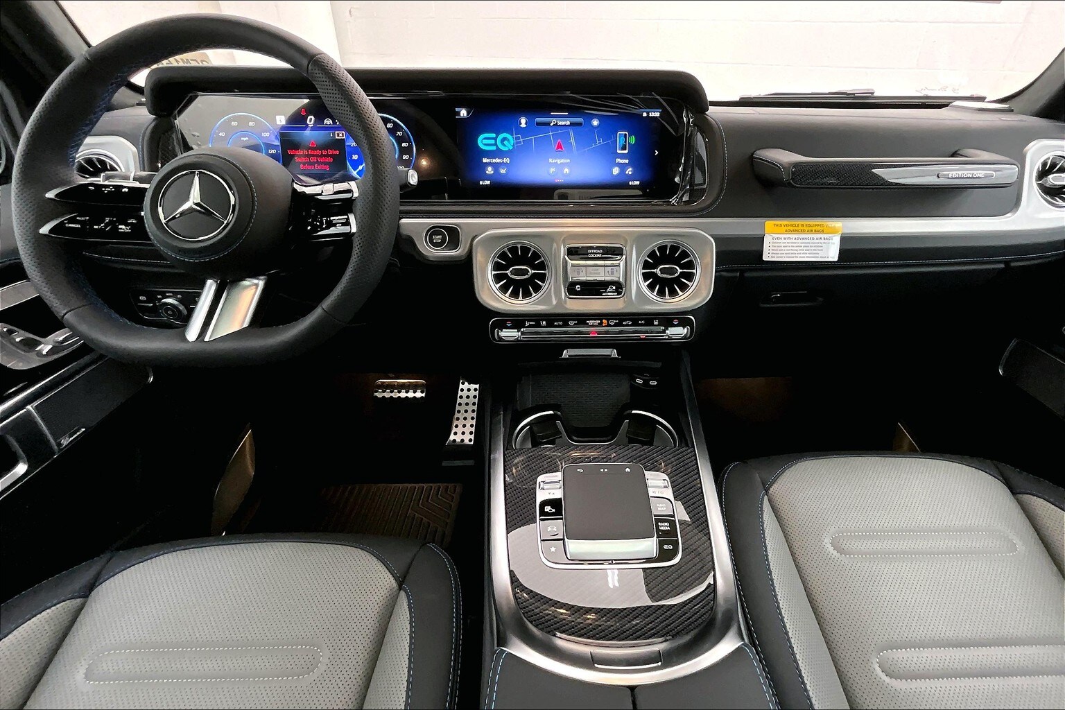 2025 Mercedes Benz G photo 4
