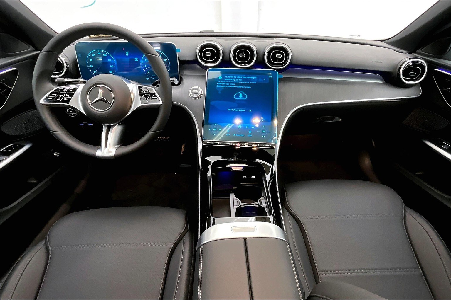2025 Mercedes Benz C 300 4MATIC photo 4