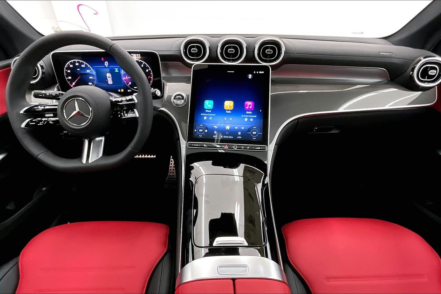 2026 Mercedes Benz GLC 300 photo 4