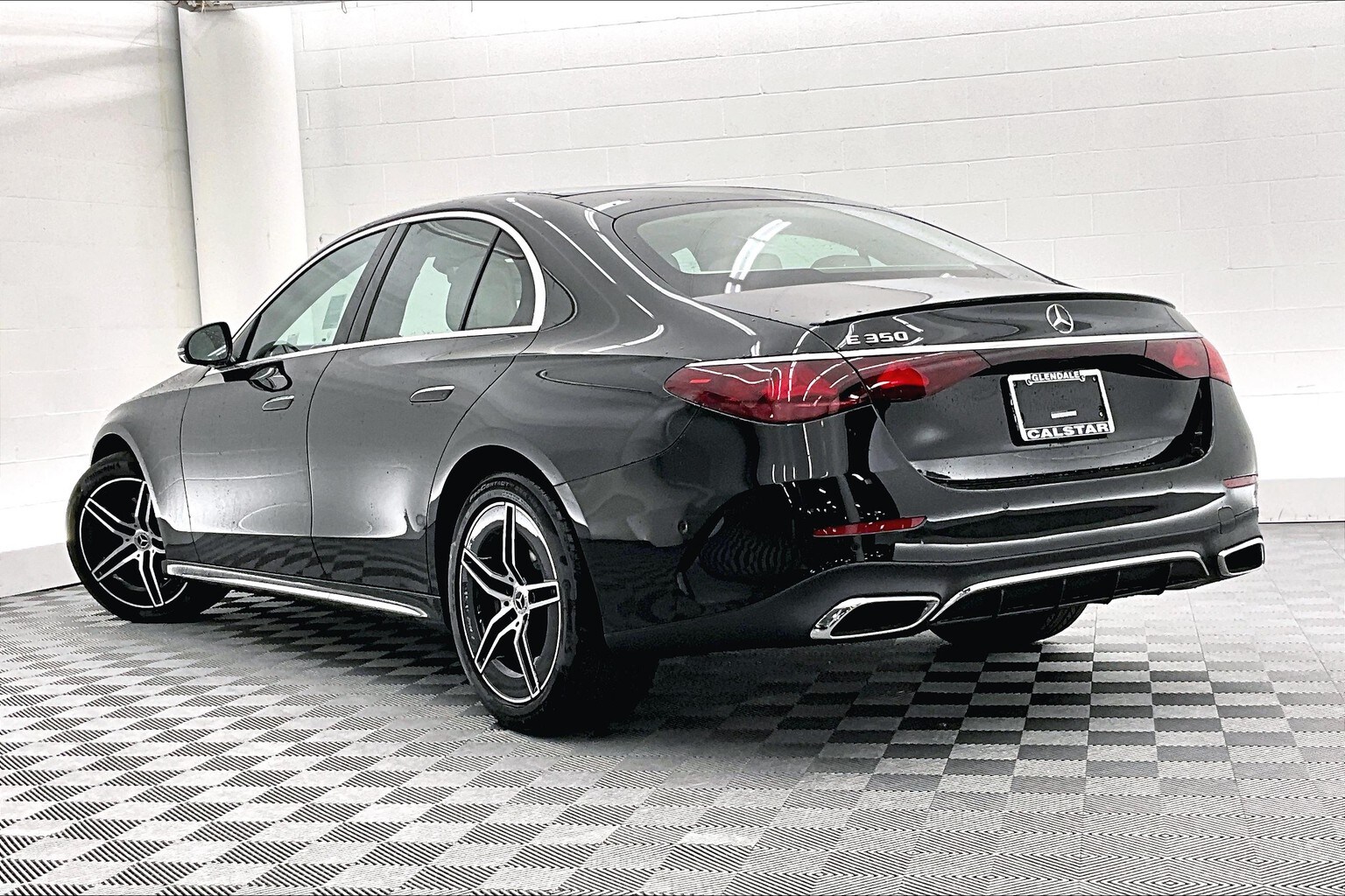 2025 Mercedes Benz E 350 photo 2
