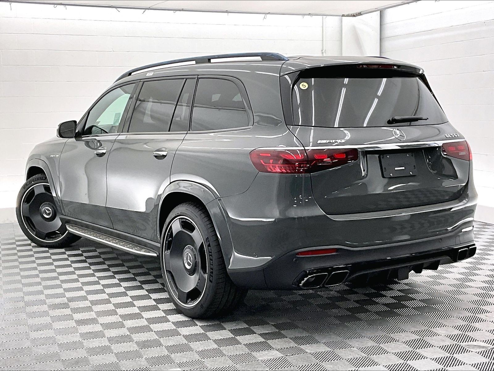 2026 Mercedes-Benz GLS photo 2