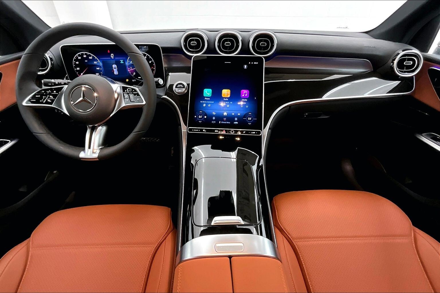 2026 Mercedes Benz GLC 300 photo 4