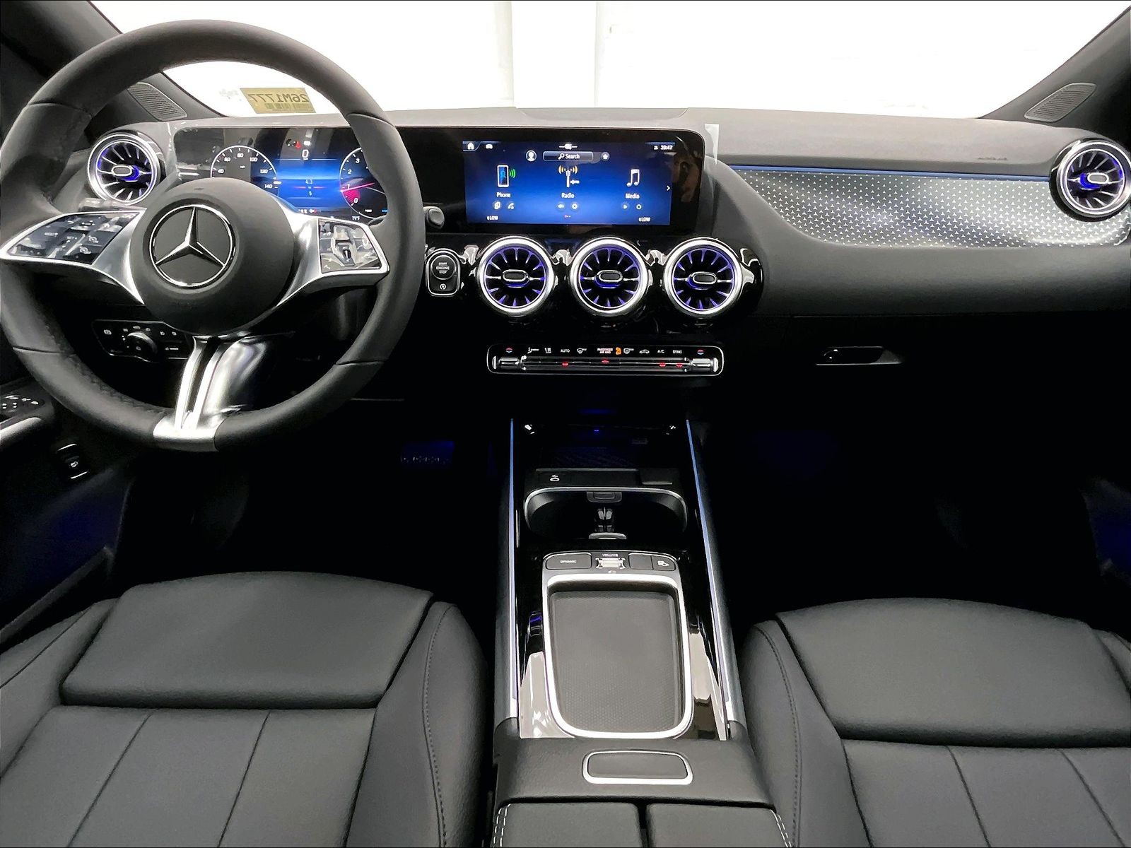 2026 Mercedes-Benz GLA photo 4