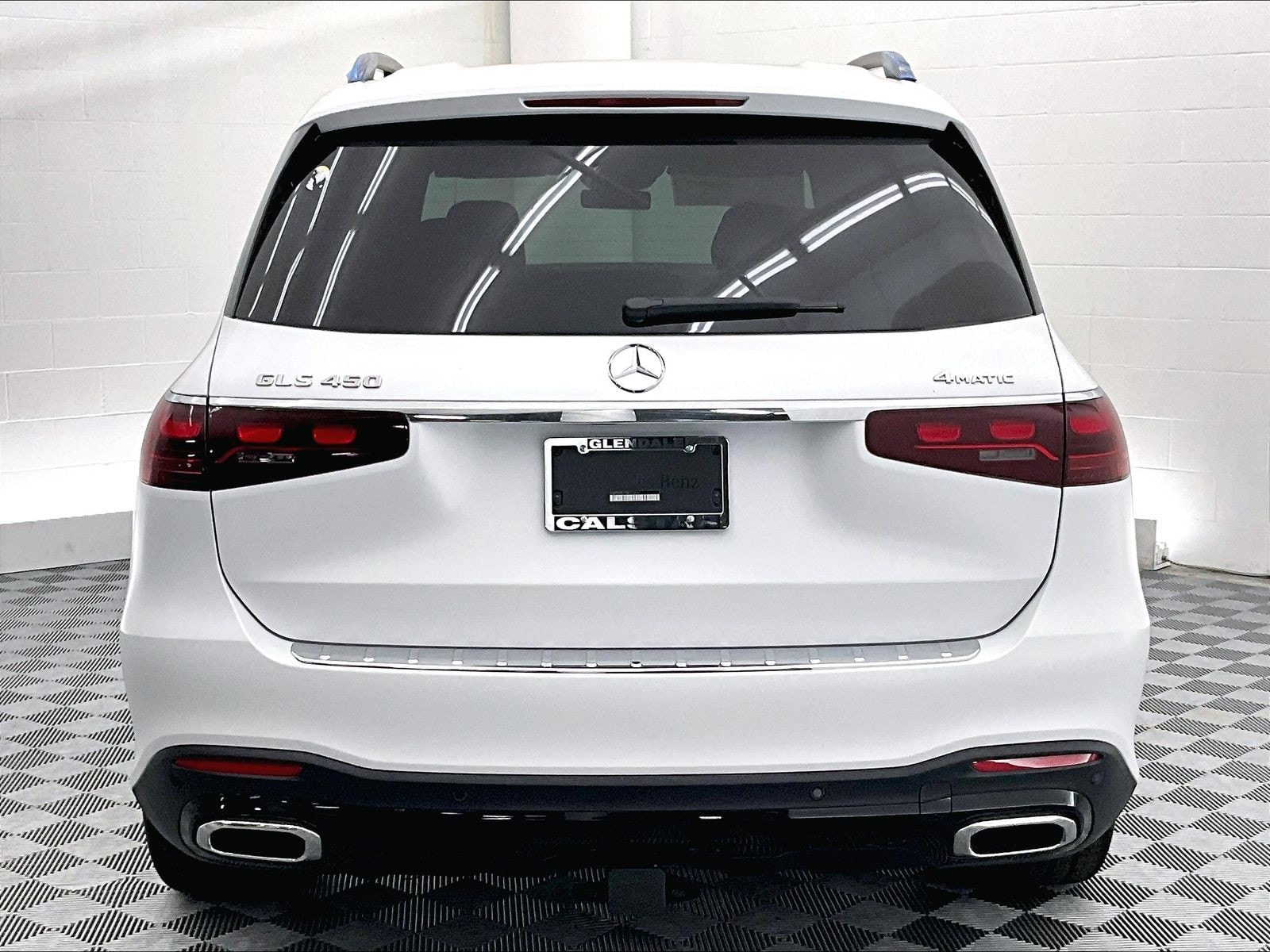 2026 Mercedes-Benz GLS photo 3