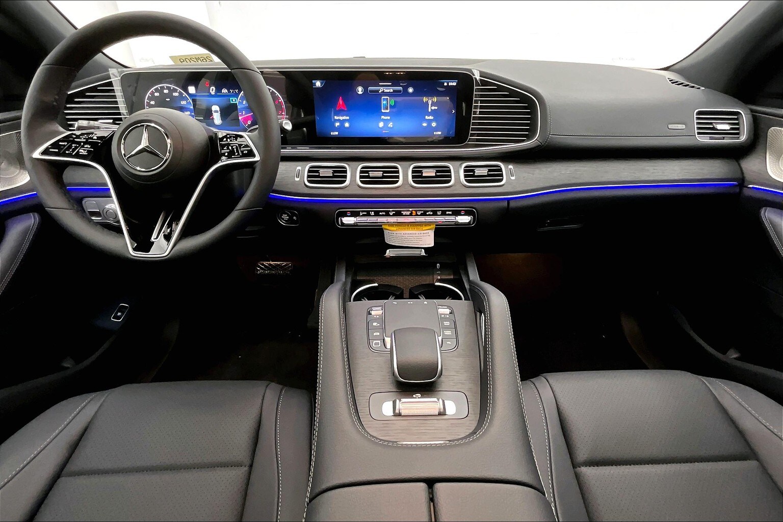 2026 Mercedes Benz GLS 450 4MATIC photo 3