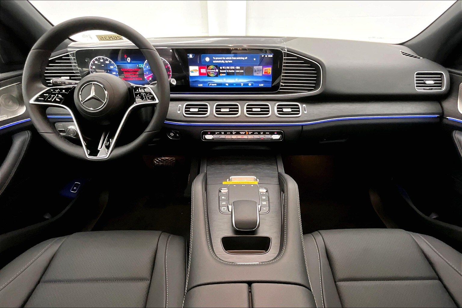 2026 Mercedes Benz GLE 450 4MATIC photo 3