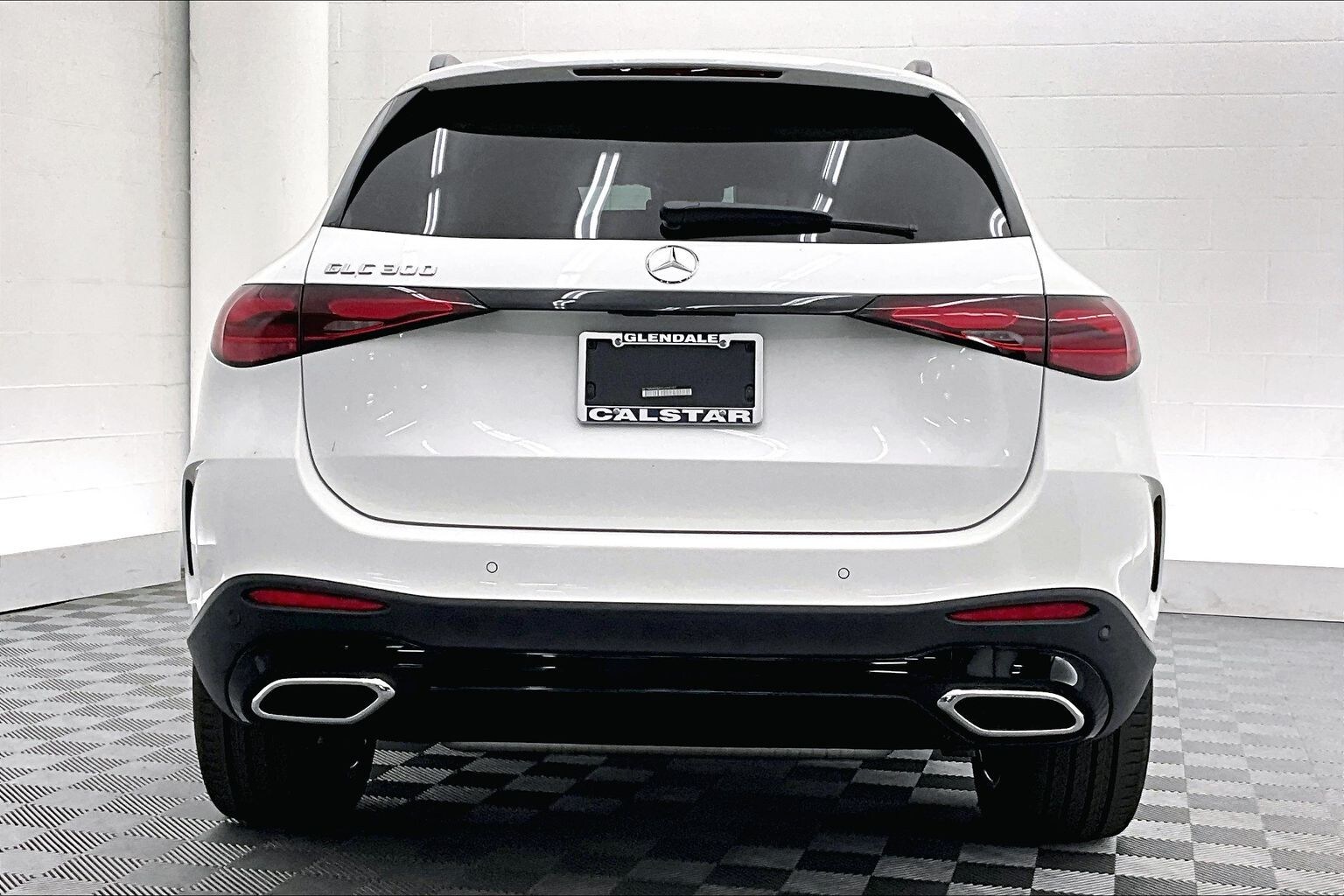 2026 Mercedes Benz GLC 300 photo 3