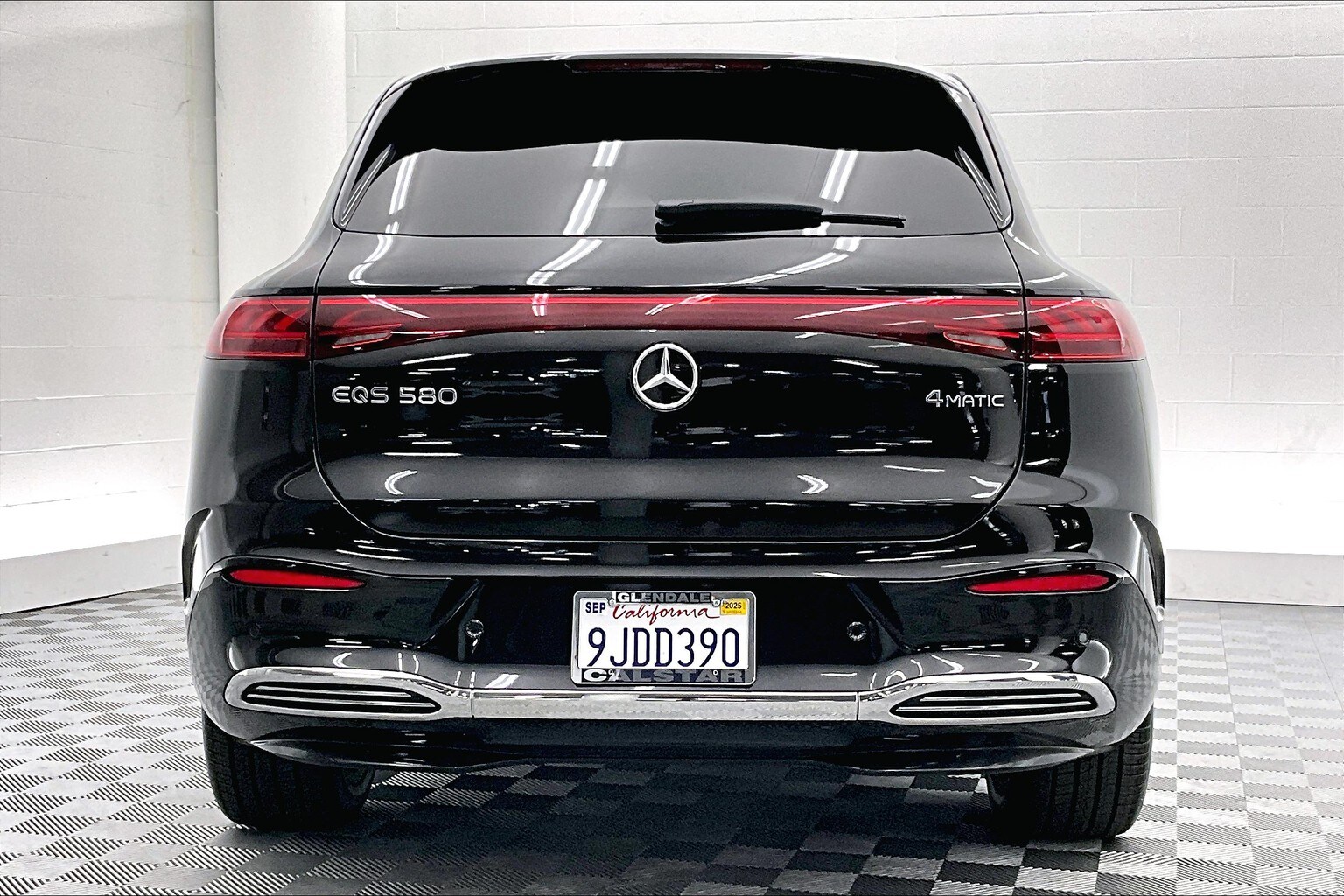 2023 Mercedes Benz EQS SUV 580 4MATIC photo 3