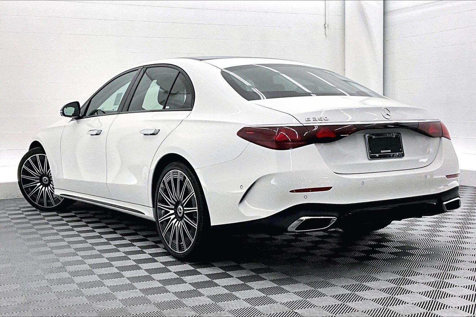 2026 Mercedes Benz E photo 2