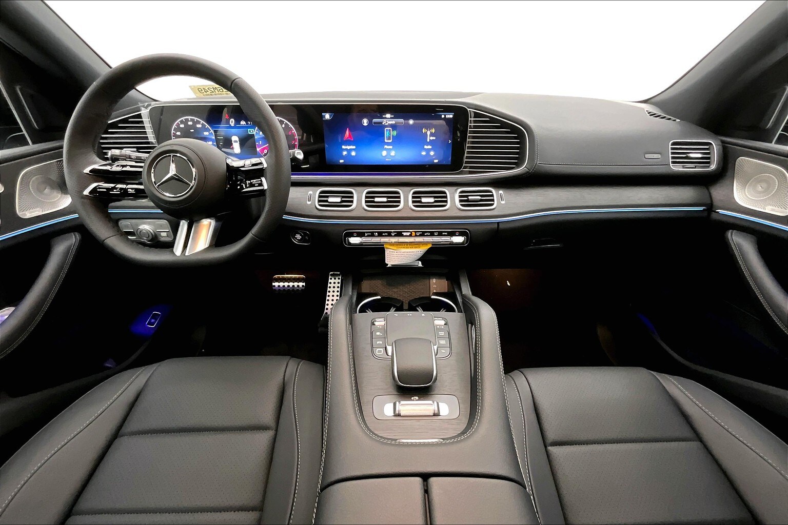 2026 Mercedes Benz GLS 450 4MATIC photo 3