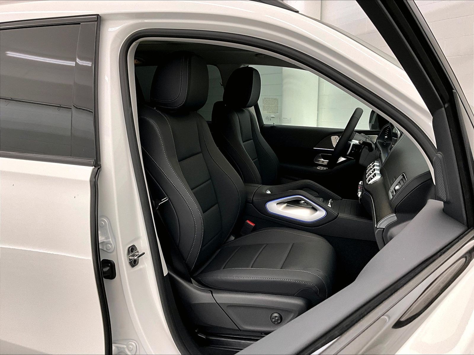 2026 Mercedes-Benz GLS photo 5
