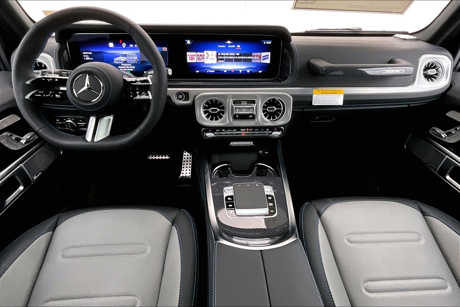 2025 Mercedes Benz G photo 4