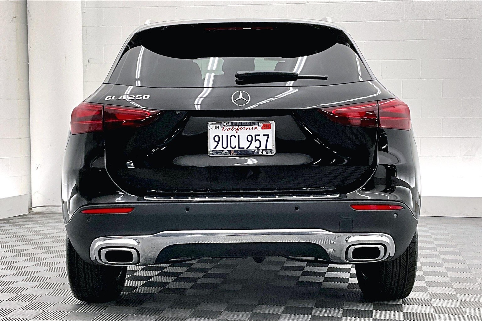 2025 Mercedes Benz GLA 250 4MATIC photo 3