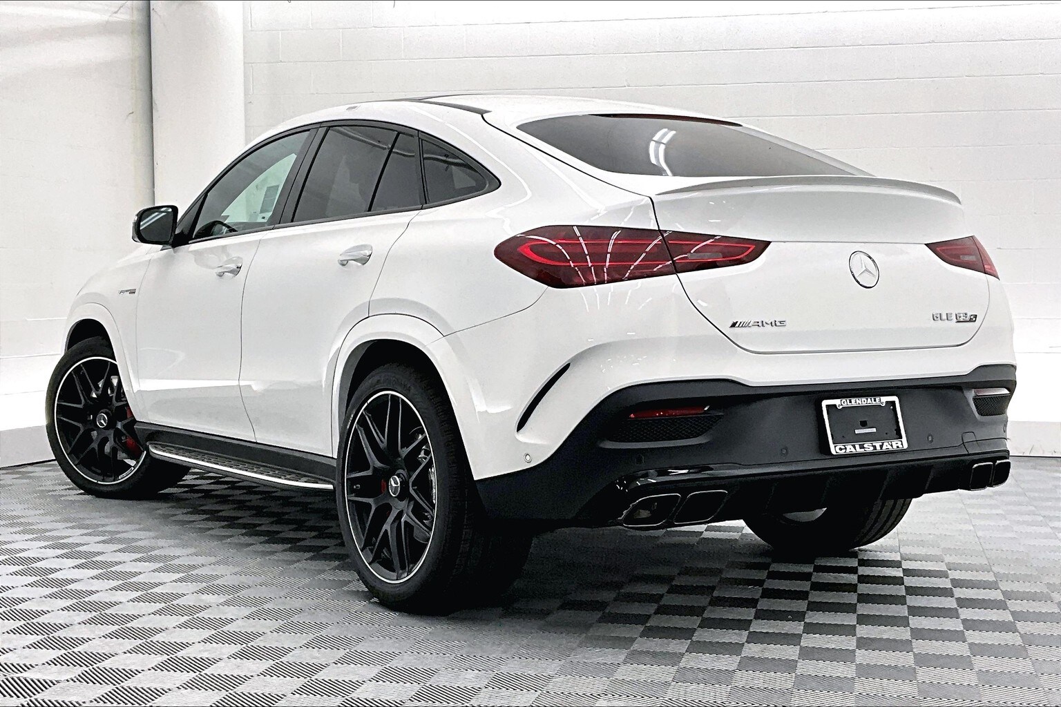 2026 Mercedes Benz GLE AMG 63 S photo 2
