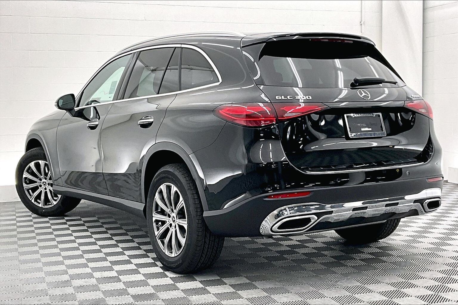 2026 Mercedes Benz GLC 300 4MATIC photo 2