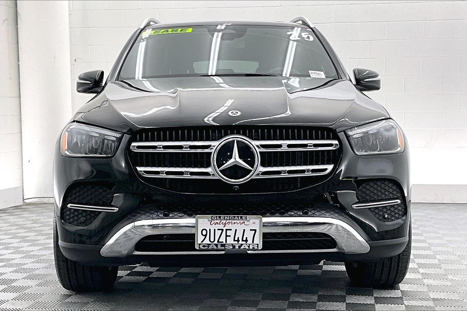 2025 Mercedes Benz GLE 350 4MATIC photo 2