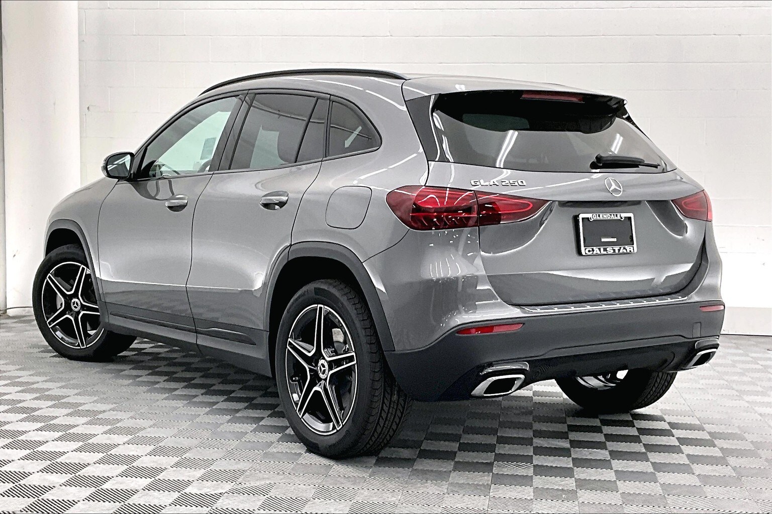 2026 Mercedes Benz GLA 250 photo 2