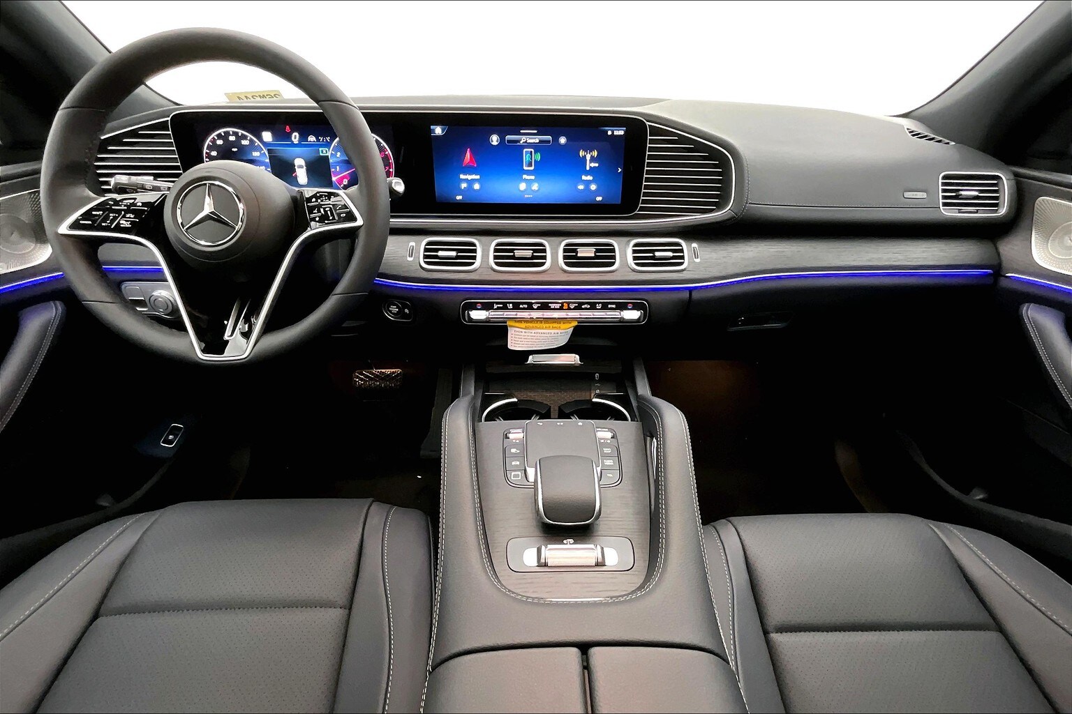 2026 Mercedes Benz GLS 450 4MATIC photo 4