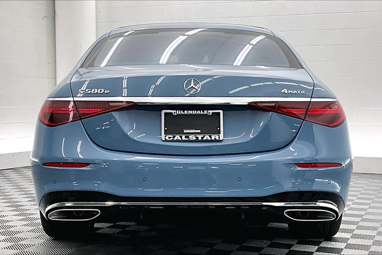 2026 Mercedes Benz S 580e 4MATIC photo 2