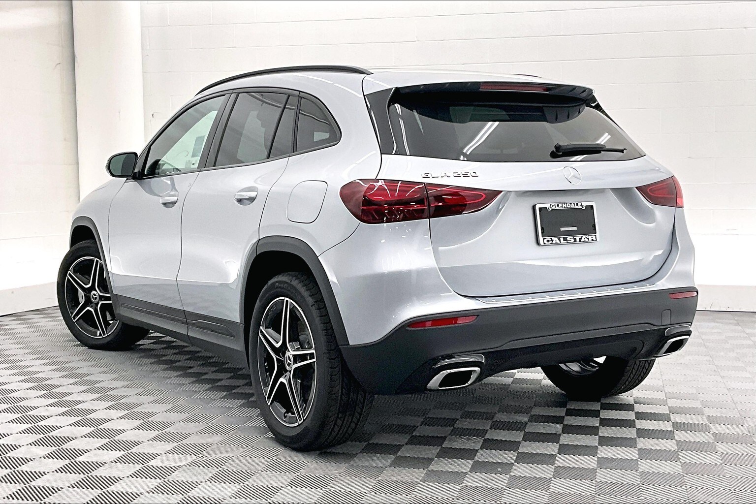 2026 Mercedes Benz GLA 250 photo 2