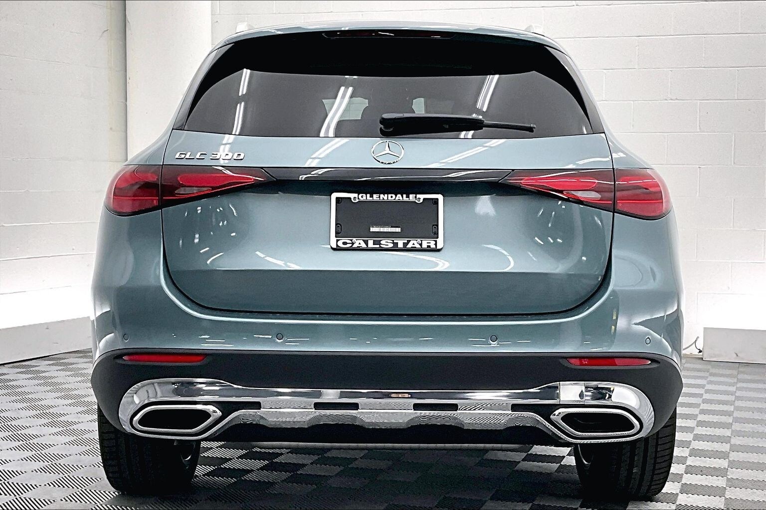 2026 Mercedes Benz GLC 300 photo 3