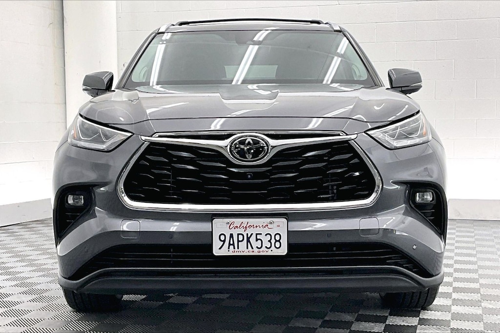 Used 2022 Toyota Highlander Limited SUV