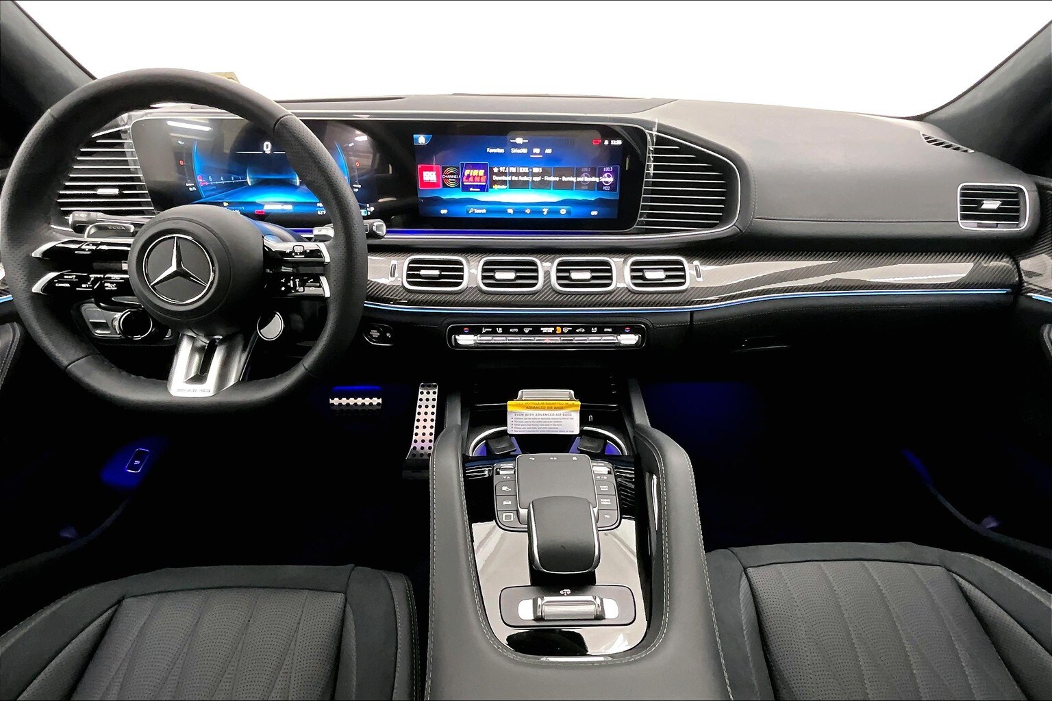 2025 Mercedes Benz GLS AMG 63 4MATIC photo 4