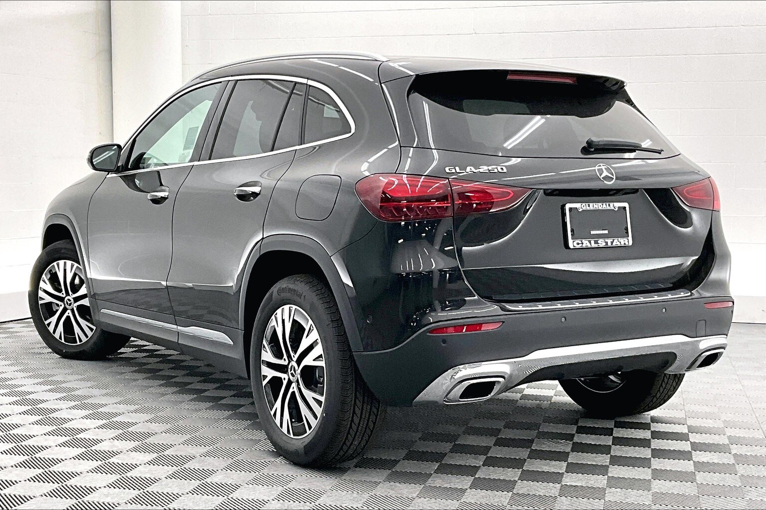 2025 Mercedes Benz GLA 250 photo 2