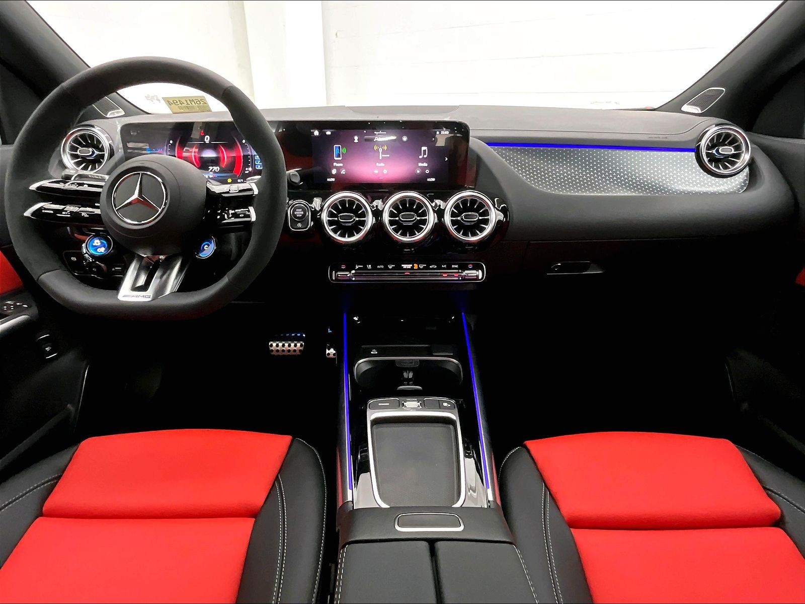 2026 Mercedes-Benz GLA photo 4