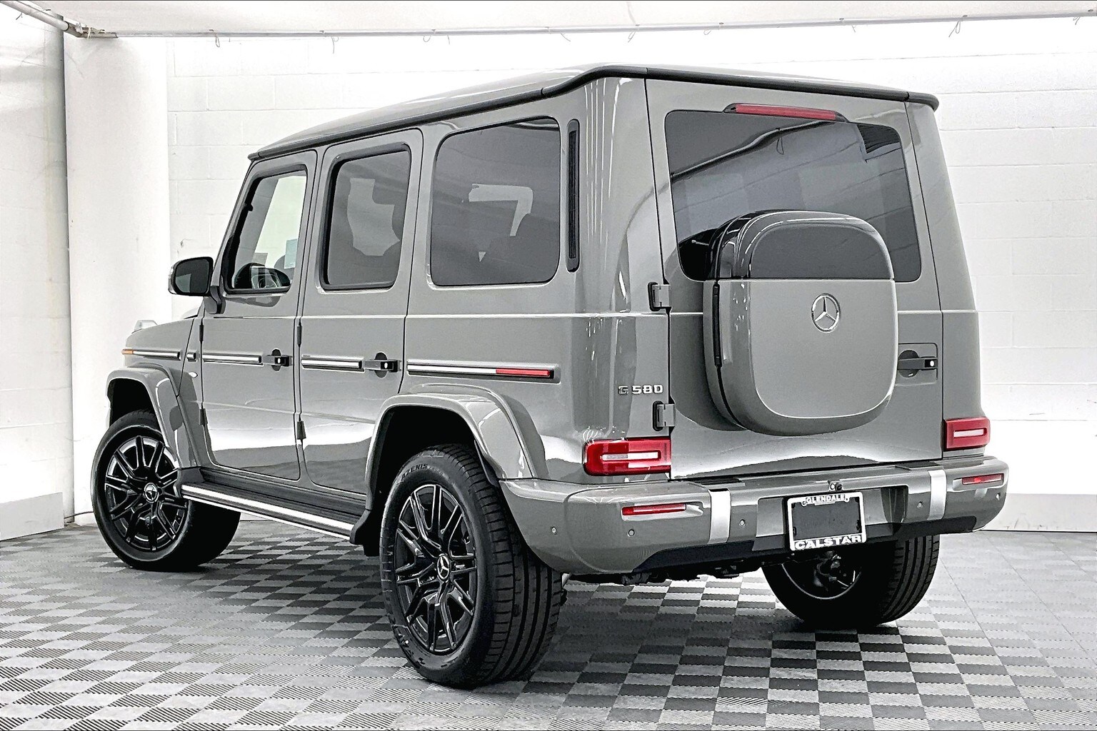 2025 Mercedes Benz G photo 2