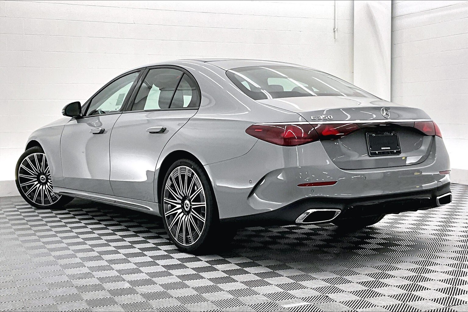 2026 Mercedes Benz E photo 2