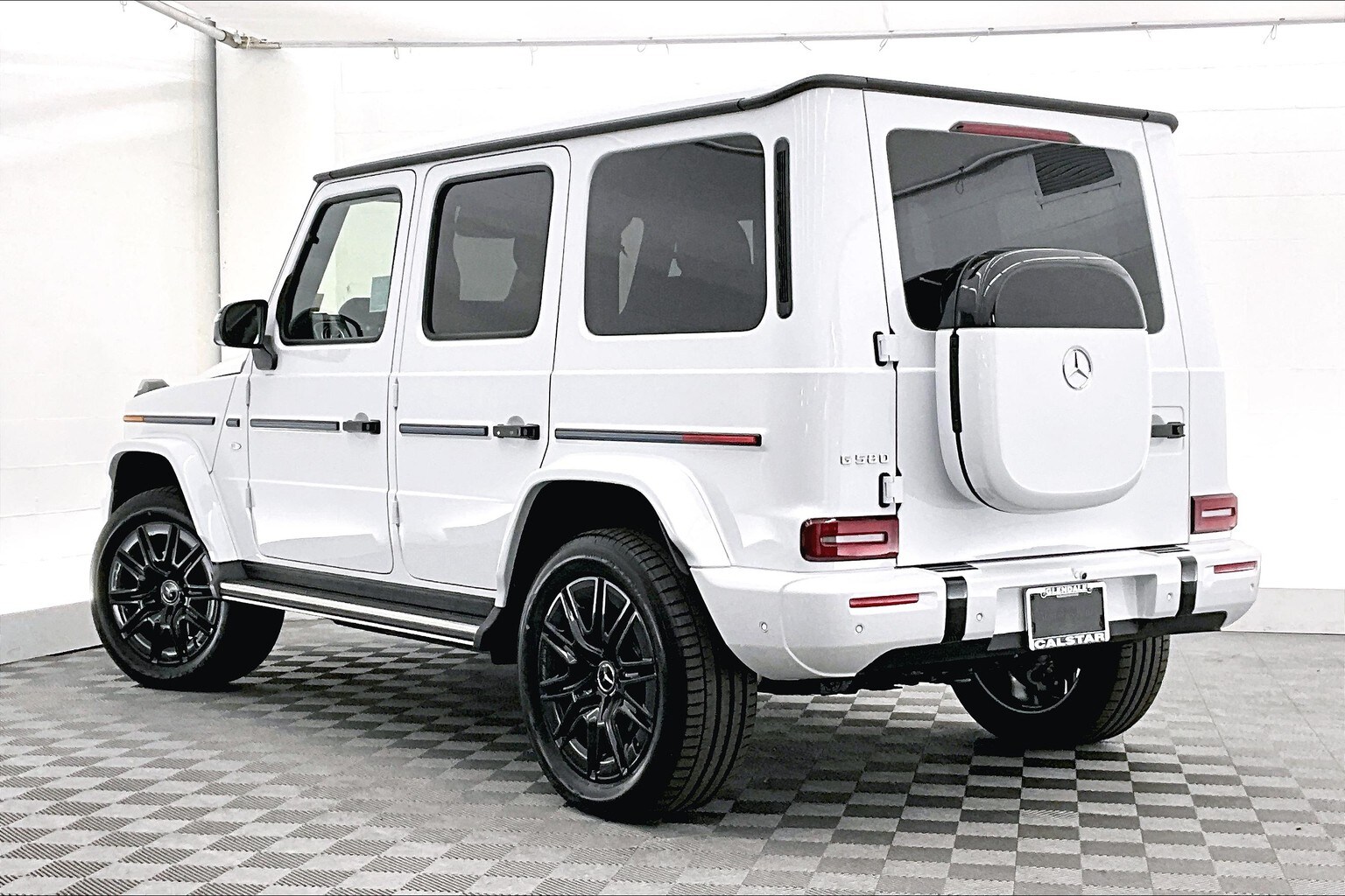 2025 Mercedes Benz G photo 2