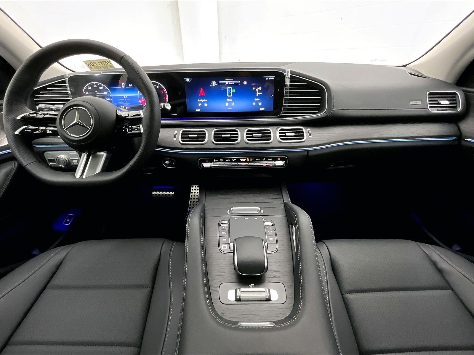 2026 Mercedes-Benz GLS photo 4