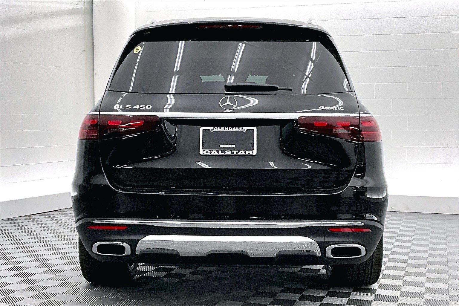 2026 Mercedes Benz GLS 450 4MATIC photo 2