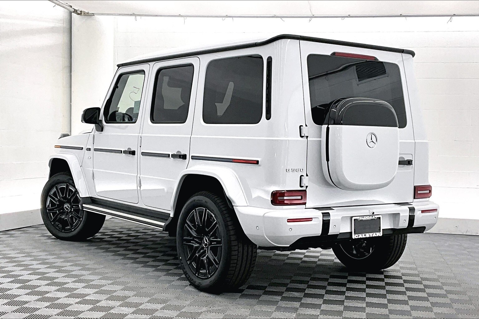 2025 Mercedes Benz G photo 2