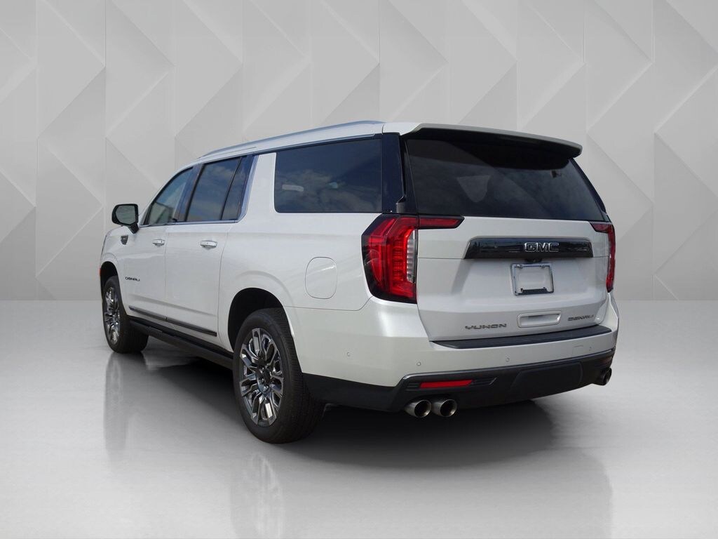 Used 2023 GMC Yukon XL Denali Ultimate SUV