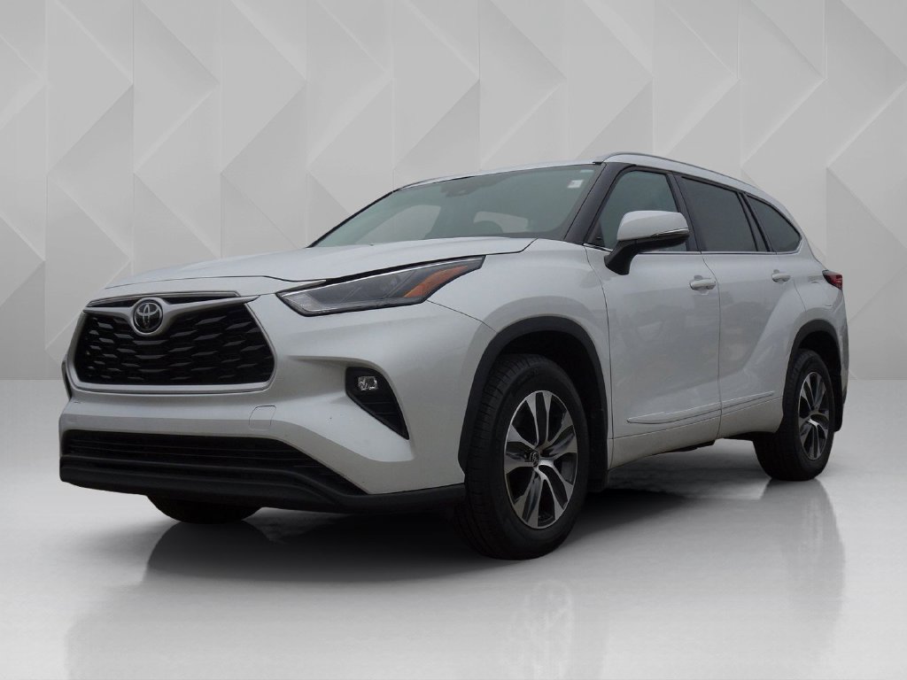 Used 2022 Toyota Highlander XLE SUV