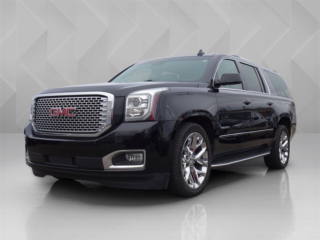 2016 GMC Yukon XL Denali's photo