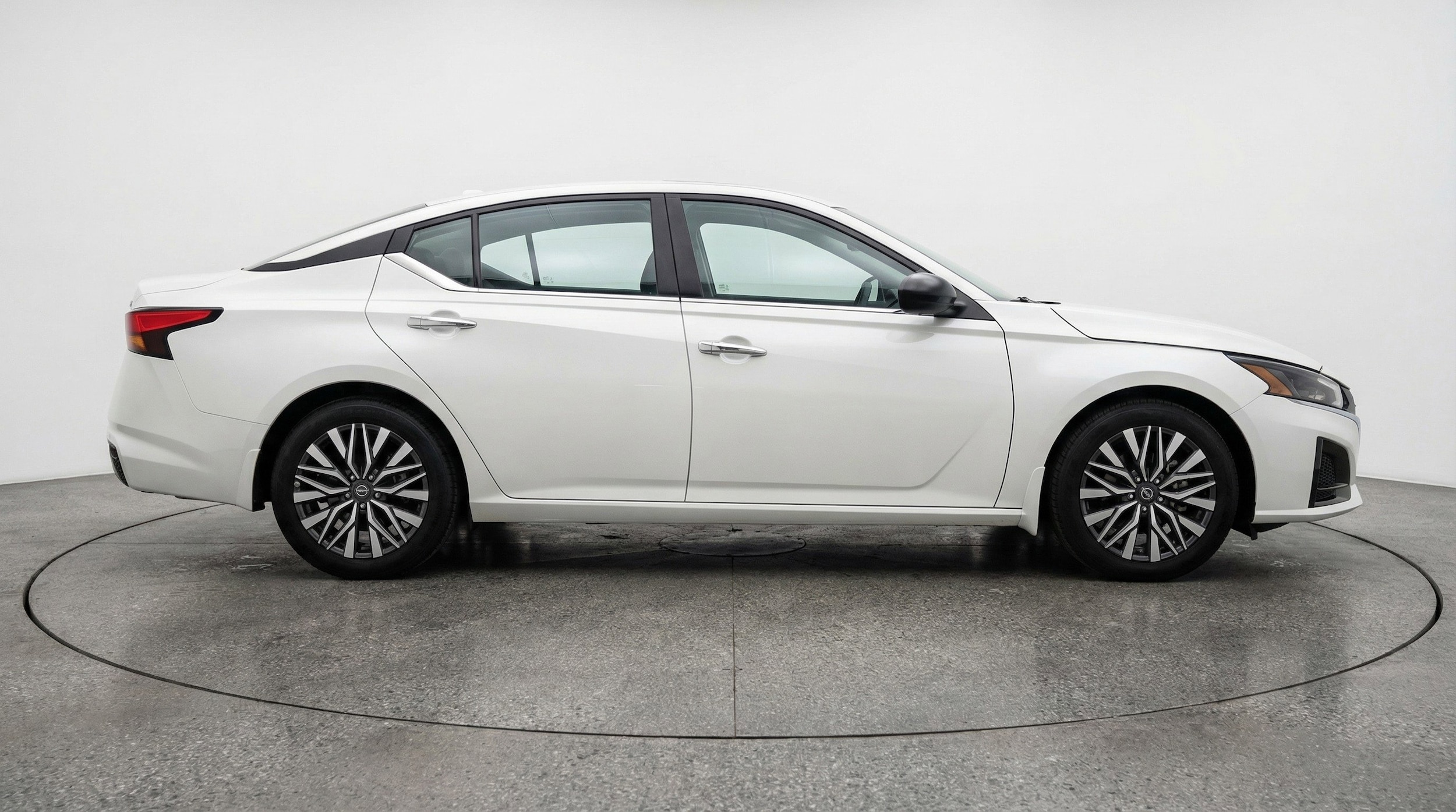 Thumbnail: 2025 Nissan Altima - 11
