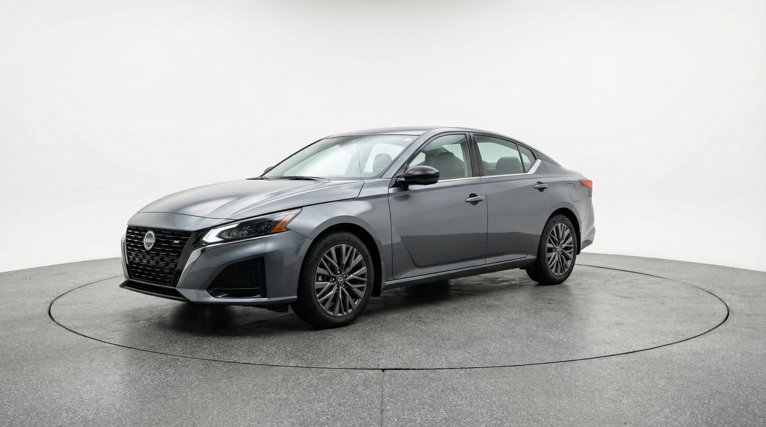 Thumbnail: 2025 Nissan Altima - 3