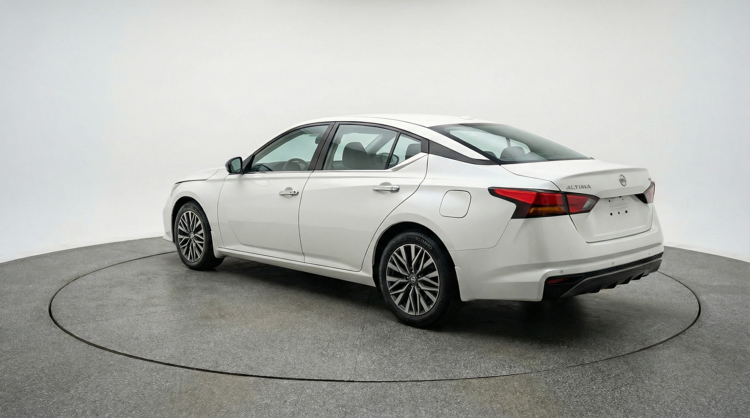 Thumbnail: 2025 Nissan Altima - 5