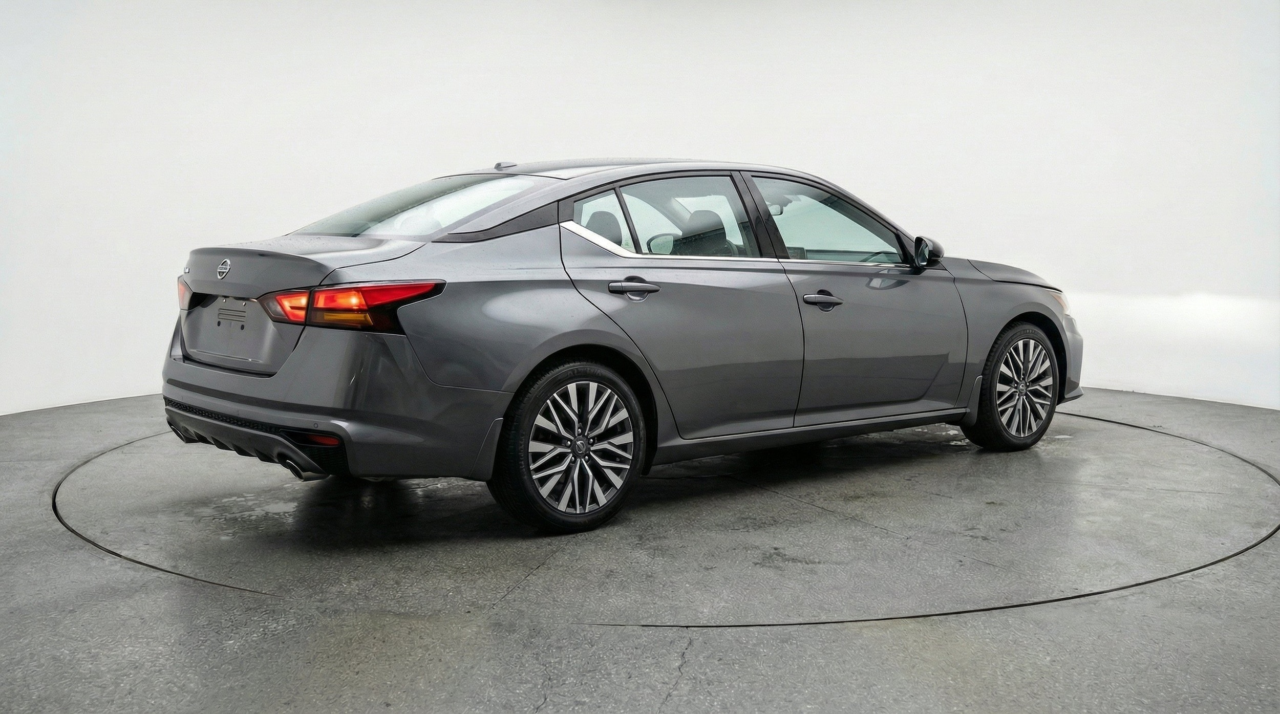 Thumbnail: 2025 Nissan Altima - 9