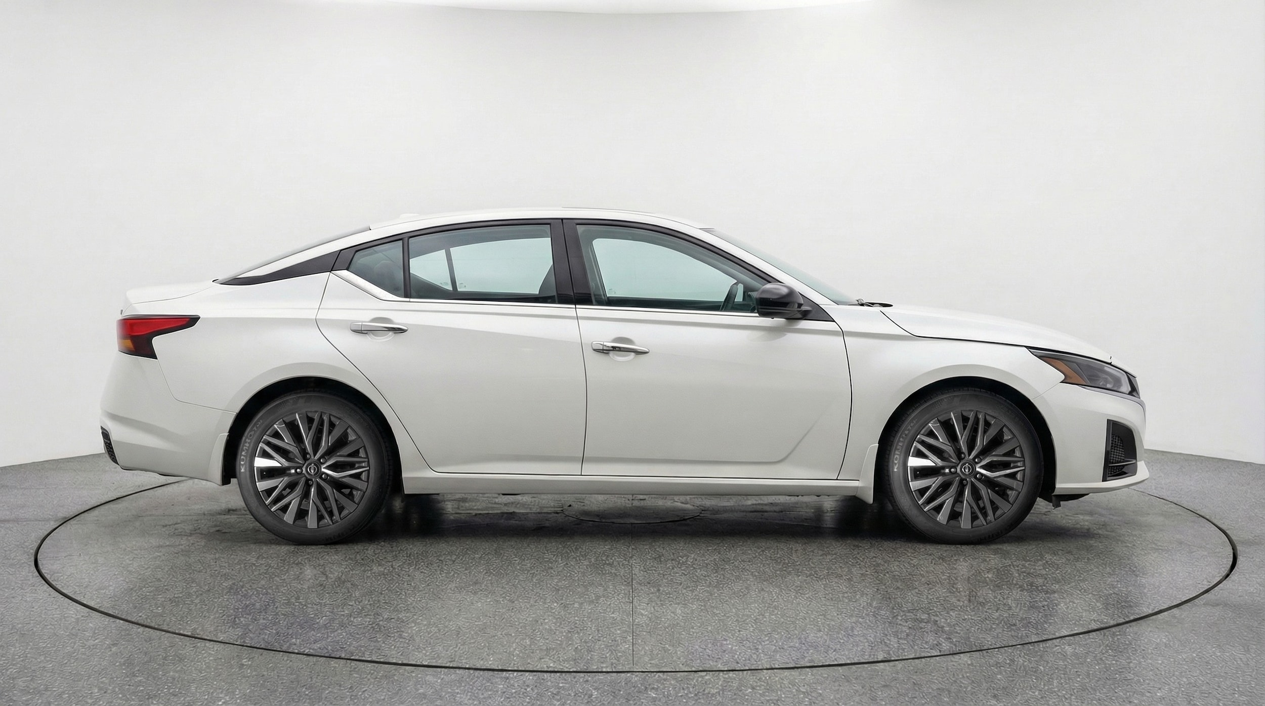 Thumbnail: 2025 Nissan Altima - 8