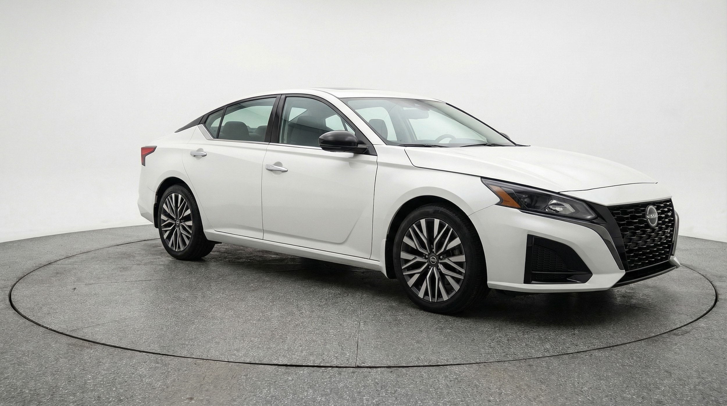 Thumbnail: 2025 Nissan Altima - 1